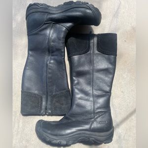 KEEN LAKEN HIGH BOOTS BLACK 1007648 WOMENS SIZE 10. 150 GRAM INSULATION WARM